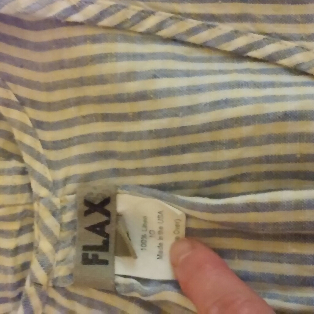 Flax Adorable short sleeve linen top, please read